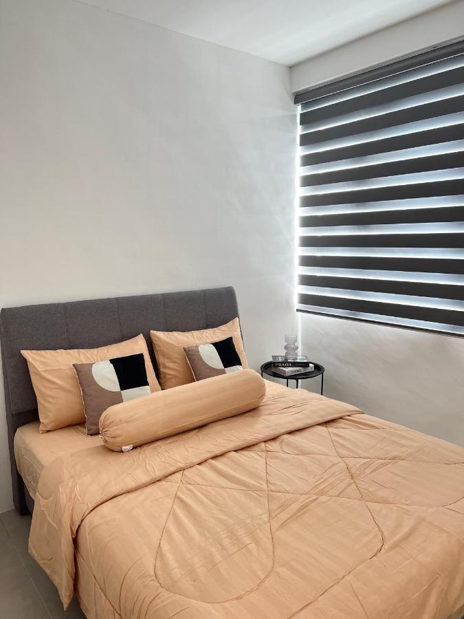 Rayyan Condominium @ Metrocity Square Кучинг Экстерьер фото